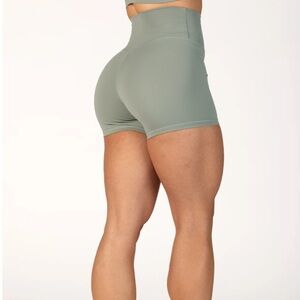 NWOT P’Tula Sweeney Short